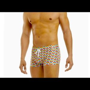 Brand New with tags Men’s Pride Squarecut from 2(x)ist - size M.